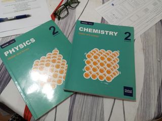 Inicia Physics & Chemistry 2.º ESO. Student's B...