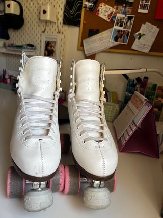 Patines Blancos Marca Harcey