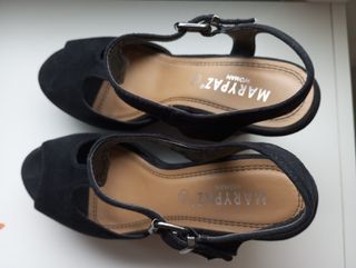 Sandalias  Mary Paz negras  