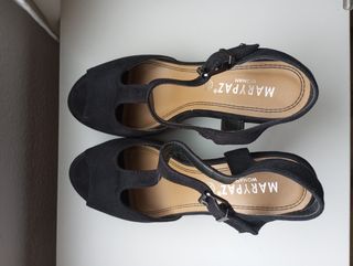 Sandalias  Mary Paz negras  