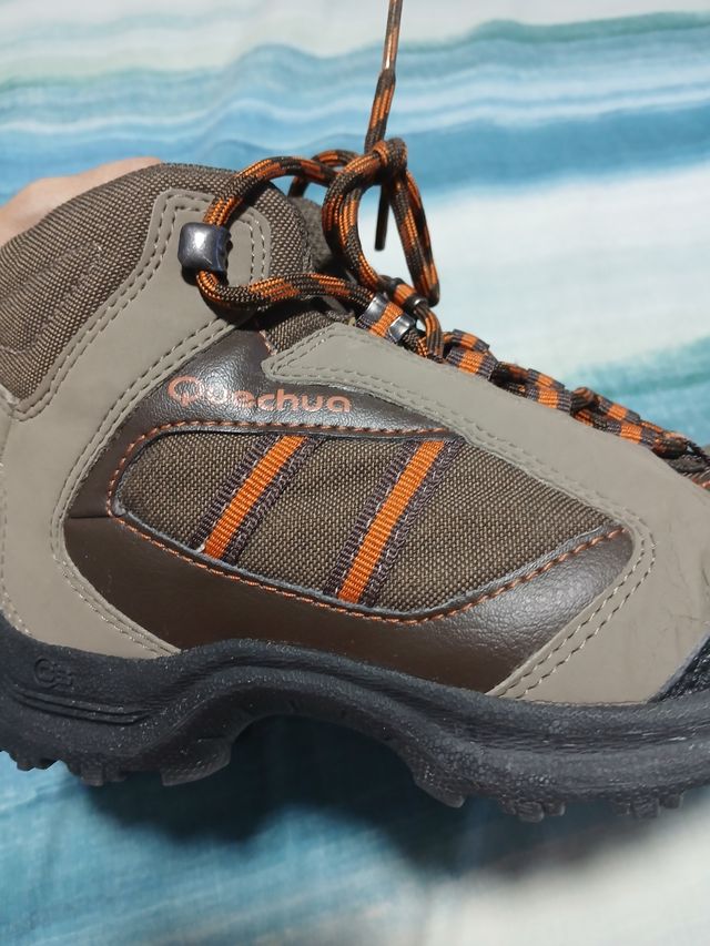 Botas montaña Quechua niño TALLA 34