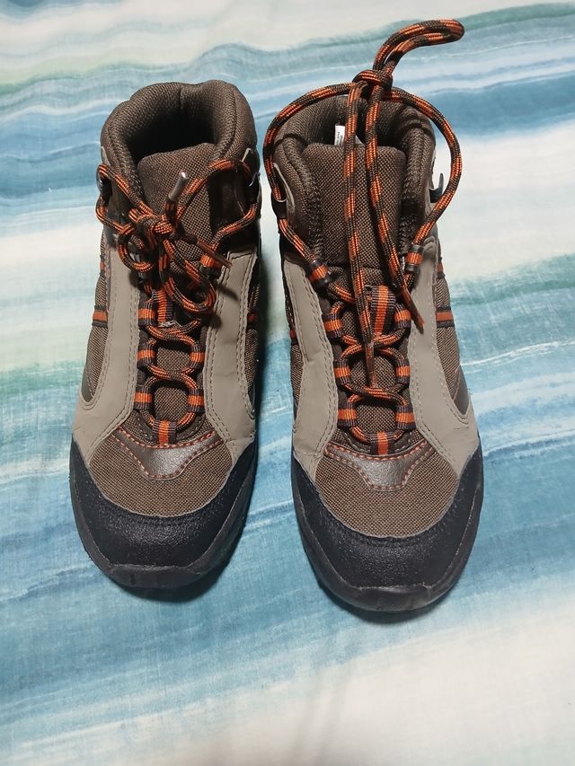 Botas montaña Quechua niño TALLA 34