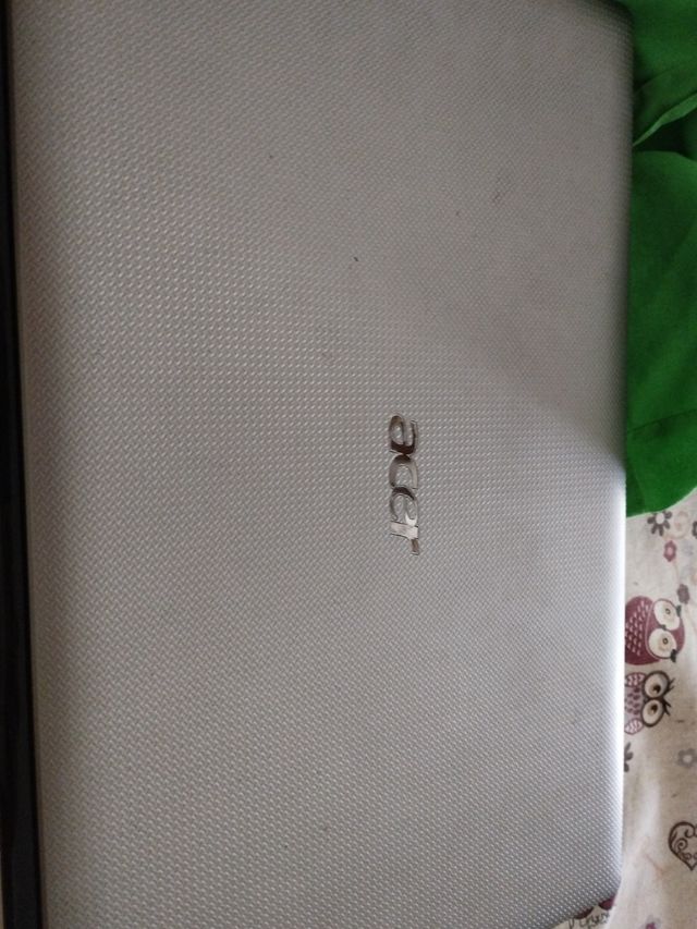 Portátil Acer Aspire 5741 - i3