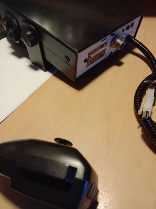 Emisora CB TTI 880 27 Mhz, negociable