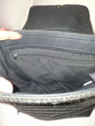 Mochila negra rafia Stradivarius