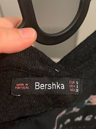 Camiseta Bershka negra - Talla S