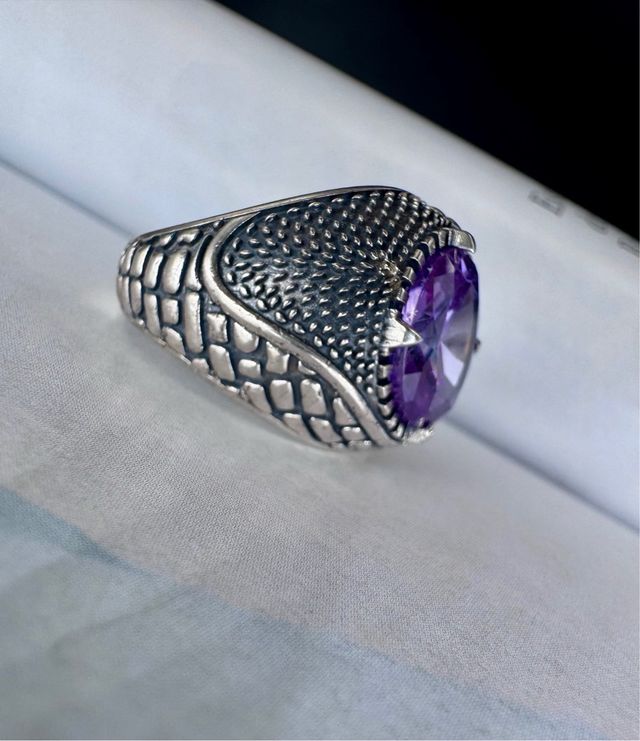 Anel em prata com ametista