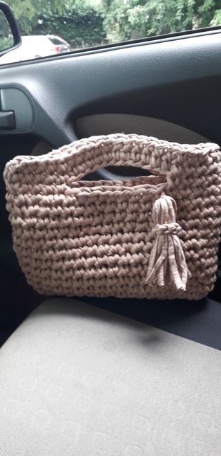 Borsa uncinetto beige fatta a mano