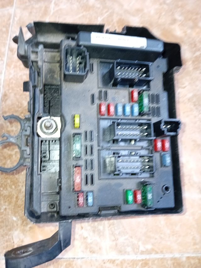 Caja Fusibles 206 RC BSM B4