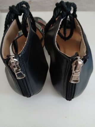 Sandalias planas mujer negras