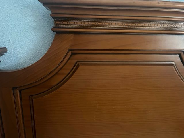 Cama madera maciza clásica