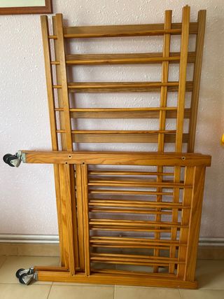 Cuna madera pino 120x60 - 4 ruedas y colchon