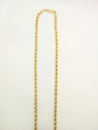 Cadena Salomónica de oro de 18k, 14.21 gr, 54 cm.