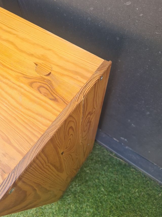 Mesita noche 3 cajones madera