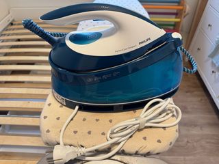 Plancha Philips PerfectCare Compacta Azul.