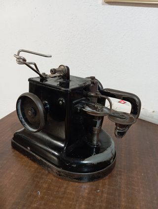 Máquina coser Hashfields antigua