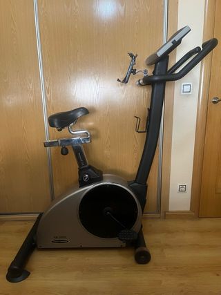 Bicicleta estática electromagnetica profesional