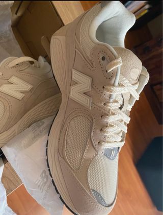 New Balance 990v3 Beige