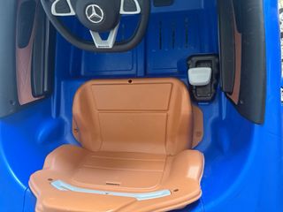 Coche eléctrico Mercedes Benz infantil