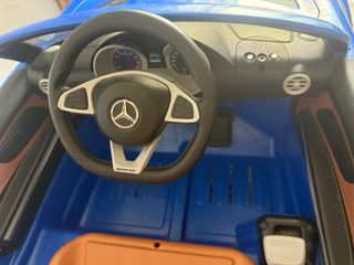 Coche eléctrico Mercedes Benz infantil