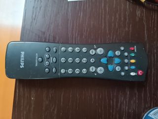 TV Philips CRT 30" Gris Plata
Y TDT