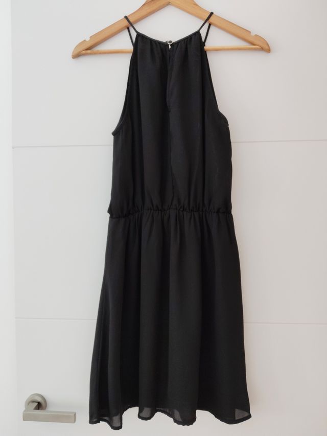 Vestido negro corto