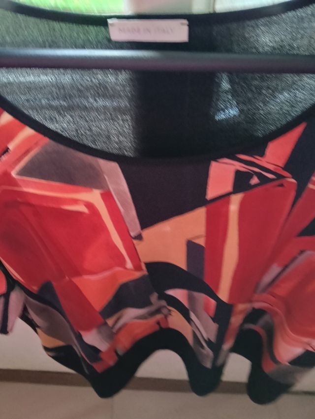 Maglia a maniche corte - Rosso e Nero