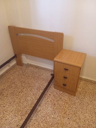 Cama 90cm + mesilla