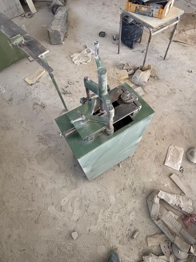 Grapadora marcos-esq. usada