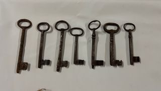 Chiavi antiche x porte