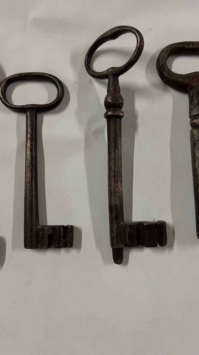 Chiavi antiche x porte