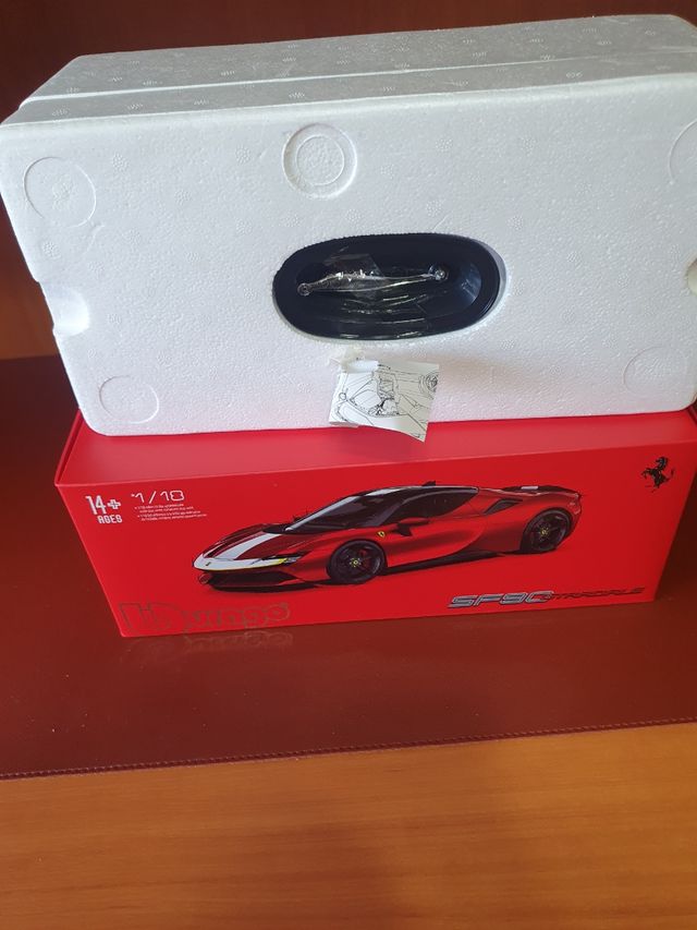 Ferrari SF90 Stradale Bburago scala da 1/18
