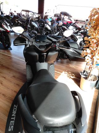 Scooter Zontes 368E