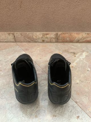 Joma - Botas fútbol cesped - Negro/Dorado