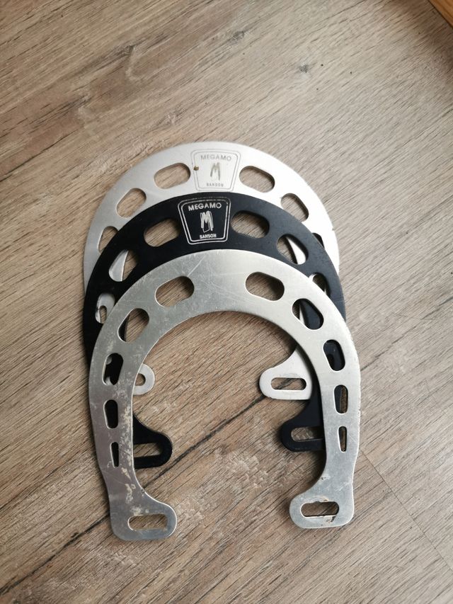 3 Gorilas Megamo Sanson