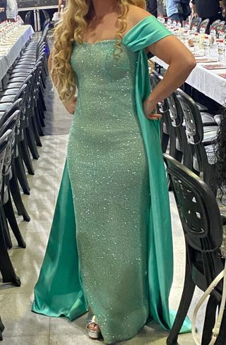 Vestido largo turquesa pedreria