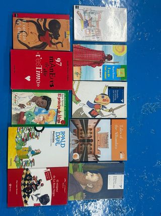 Pack de libros escolares en varios idiomas