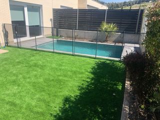 Valla seguridad piscina gris