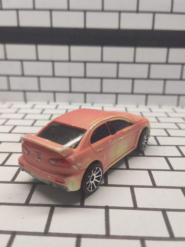 Hot Wheels Mitsubishi Lancer Evo