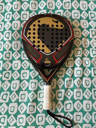 Pala Pádel Vibor-A Yarara 2022