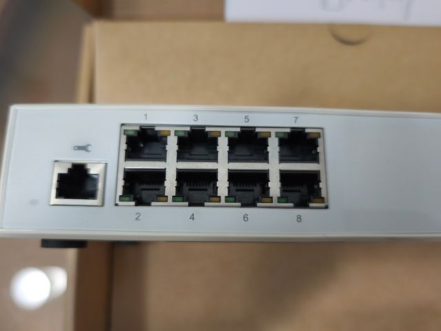 Switch QNAP QSW-M2108-2C 2.5GbE+10GbE