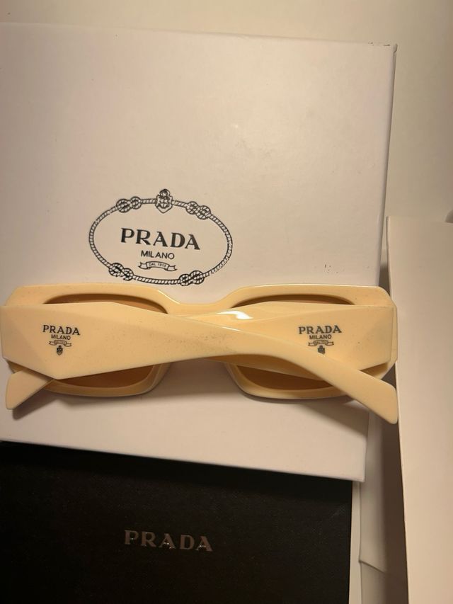 Gafas Prada beige
