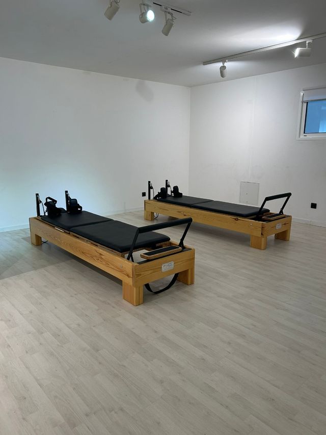 REFORMER DE PILATES NC – COMO NUEVO + ACCESORIOS