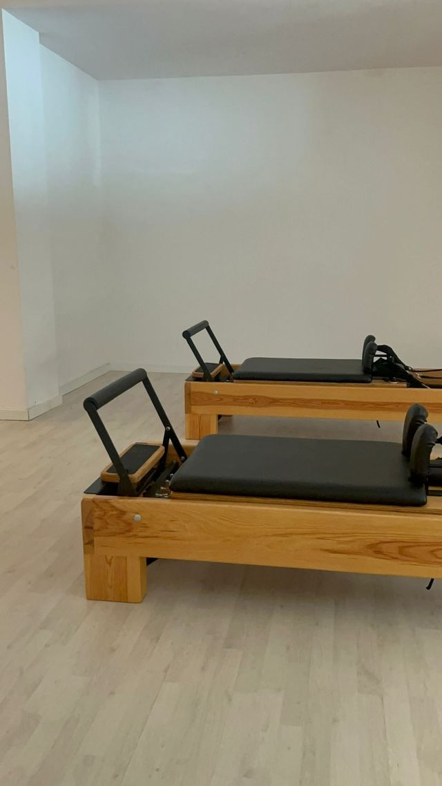 REFORMER DE PILATES NC – COMO NUEVO + ACCESORIOS