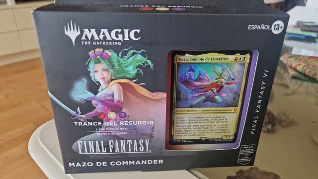 Pack de Magic Final Fantasy Mazo Commander ESPAÑOL