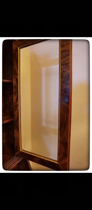 Escritorio antiguo de madera