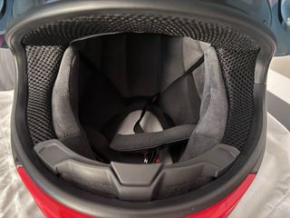Casco AGV K6S - Talla L con intercom Cardo.