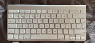 Teclado Apple inalámbrico español