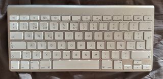 Teclado Apple inalámbrico español