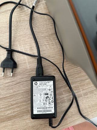 HP Deskjet 2054A - Impresora